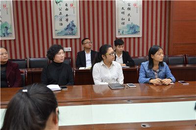 铜仁市妇联集中收看纪念红军长征胜利80周年大会