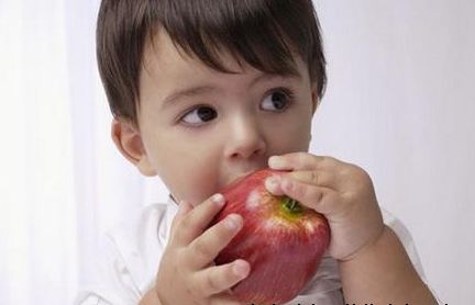 秋季给宝宝吃水果讲究这么多，你都知道吗？当心弄巧成拙…