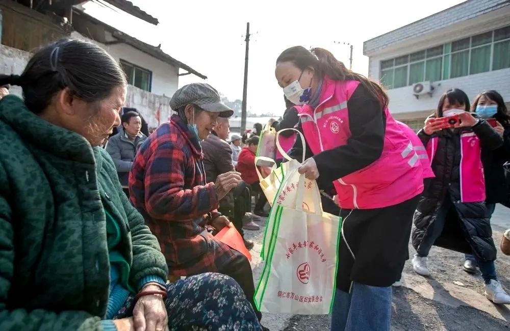 【巾帼同心•战疫有我】铜仁市各级妇联迅速行动，为疫情防控贡献“她力量”