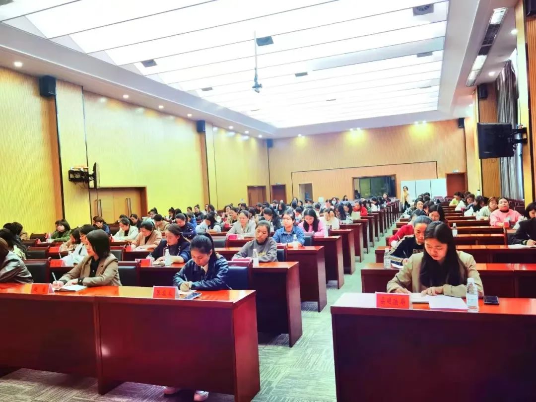 【学习中国妇女十三大】思南县妇联系统传达学习中国妇女第十三次全国代表大会精神