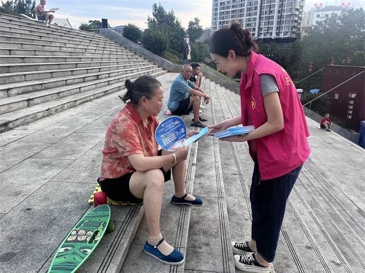 我市开展妇女儿童权益普法宣传