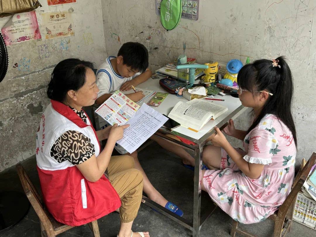 敲门入户，守护幼苗！快看铜仁市妇联凝聚“她力量”筑牢暑期防溺水安全网