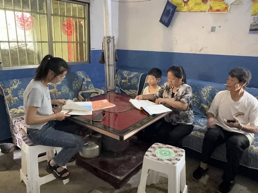 思南县“爱心妈妈”再发力 筑牢防溺水安全防线