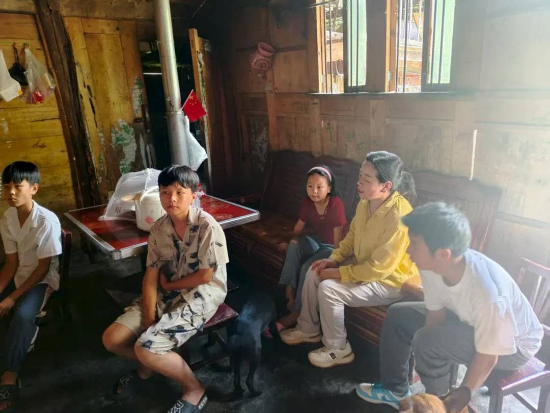 思南县“爱心妈妈”再发力 筑牢防溺水安全防线