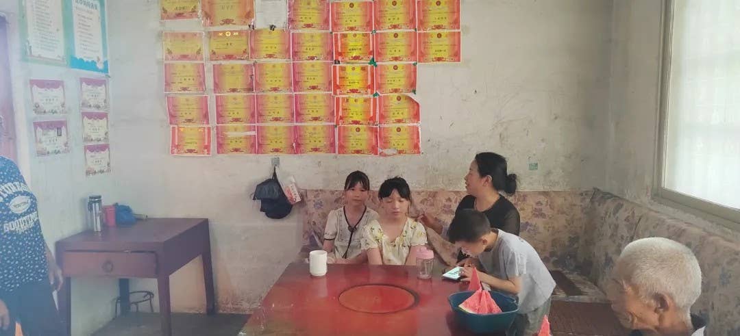 思南县“爱心妈妈”再发力 筑牢防溺水安全防线