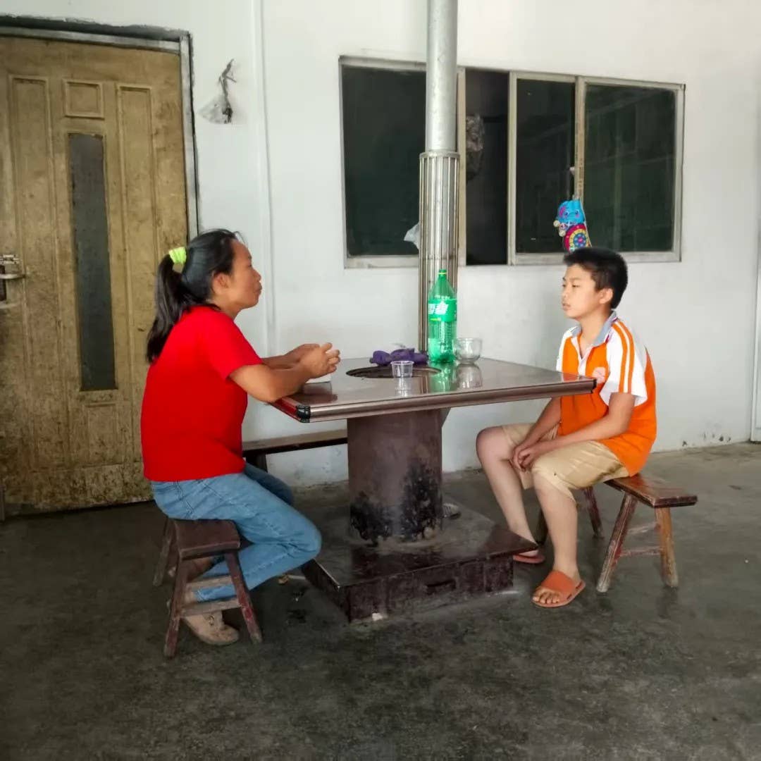 思南县“爱心妈妈”再发力 筑牢防溺水安全防线