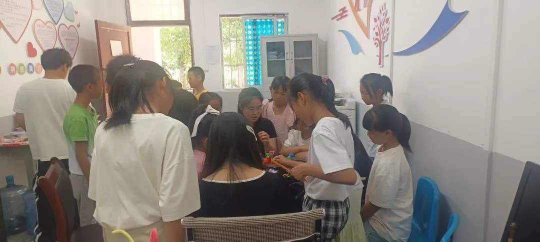 思南县“爱心妈妈”再发力 筑牢防溺水安全防线