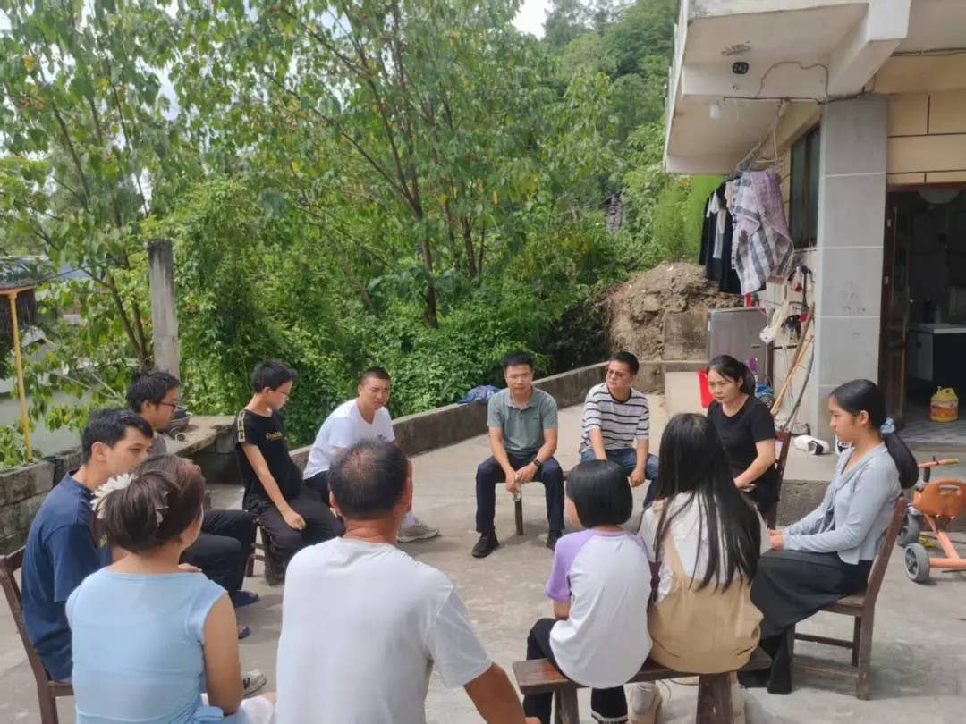 思南县“爱心妈妈”再发力 筑牢防溺水安全防线