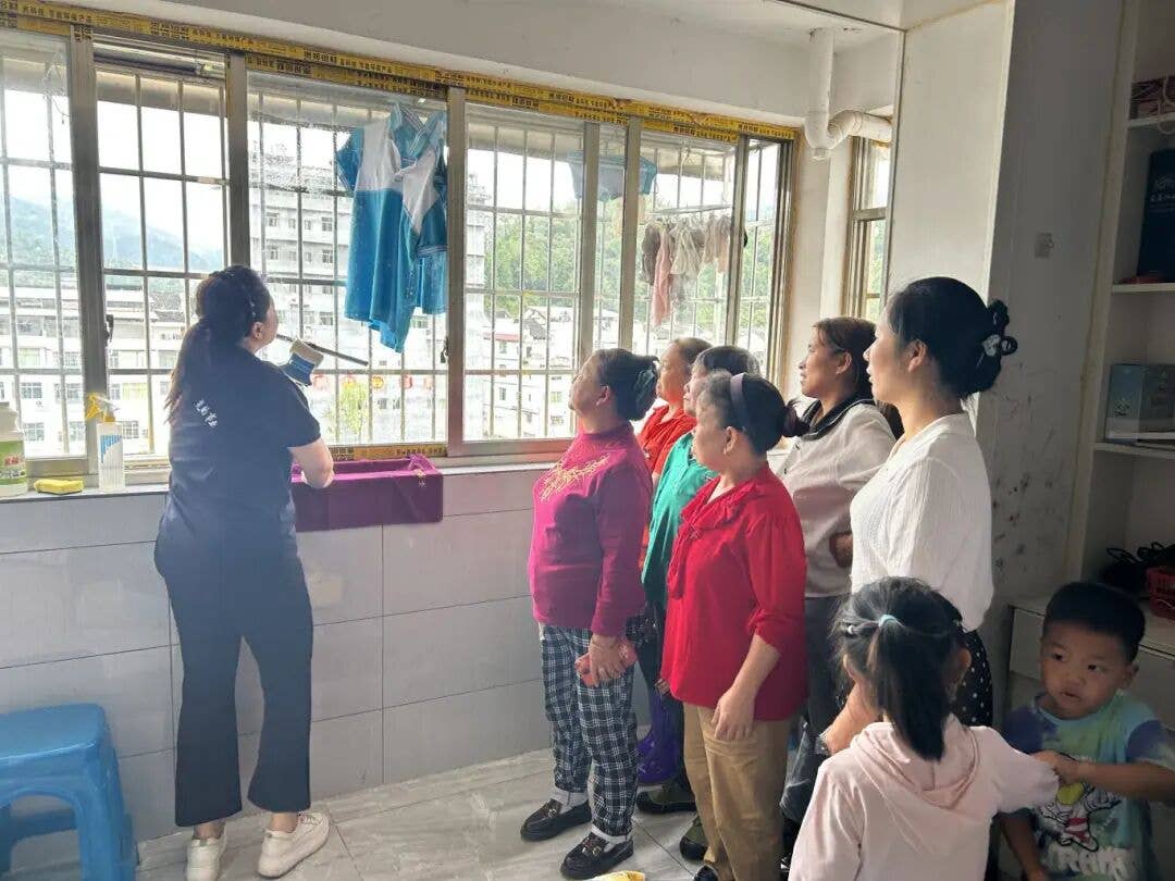美丽家园，巾帼助力 | 铜仁市妇联“巾帼家政进乡村”活动走进石阡
