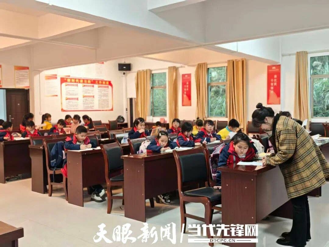 思南周寨村：26名“爱心妈妈”点亮童心之路