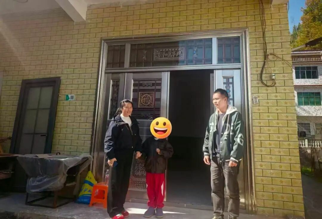 贵州省“星易未来”孤独症儿童关爱项目惠及铜仁30户家庭