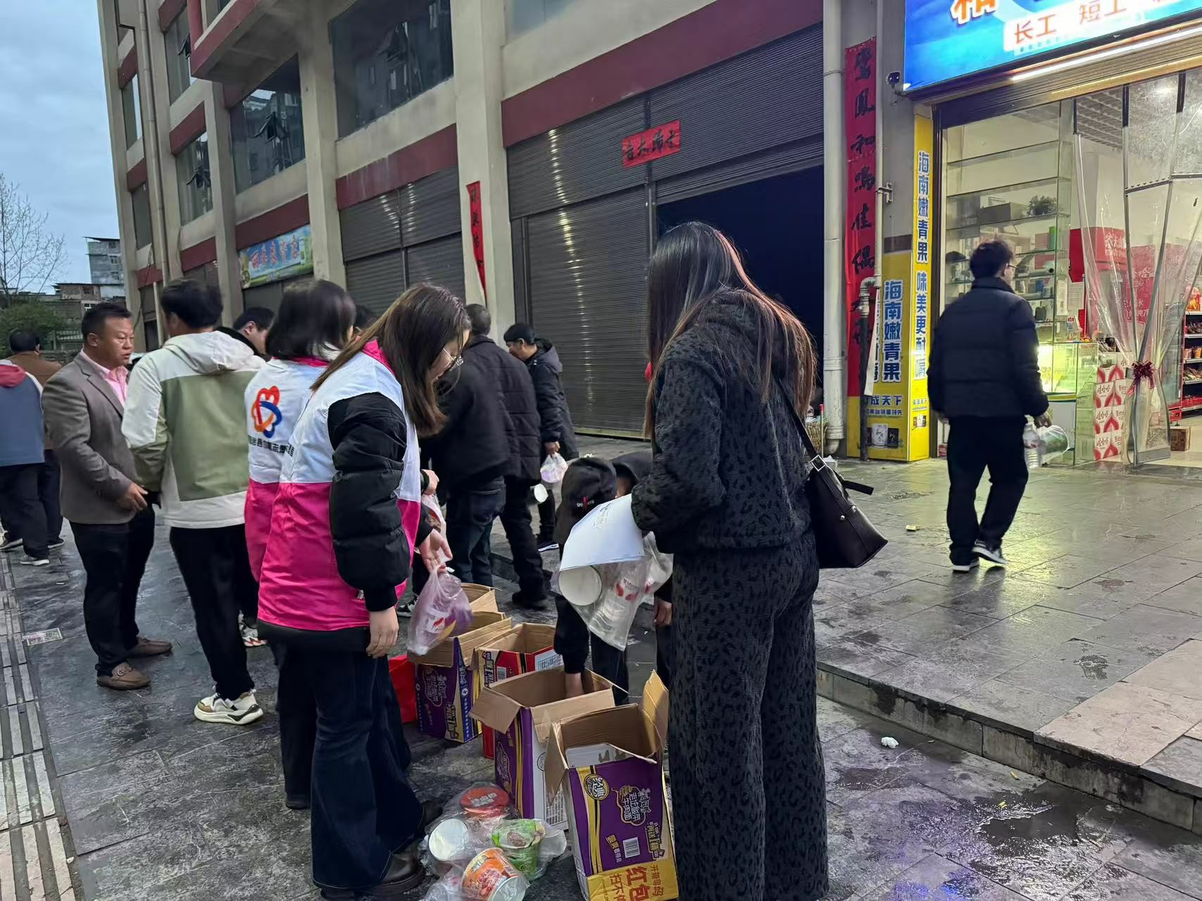 沿河自治县妇联开展“春风送岗 巾帼赋能”就业服务活动