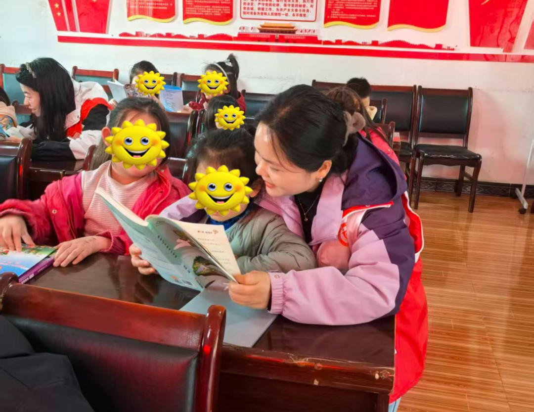 春假有爱不孤单:德江县妇联携手“傩乡妈妈”开展“春暖童心”关爱行动