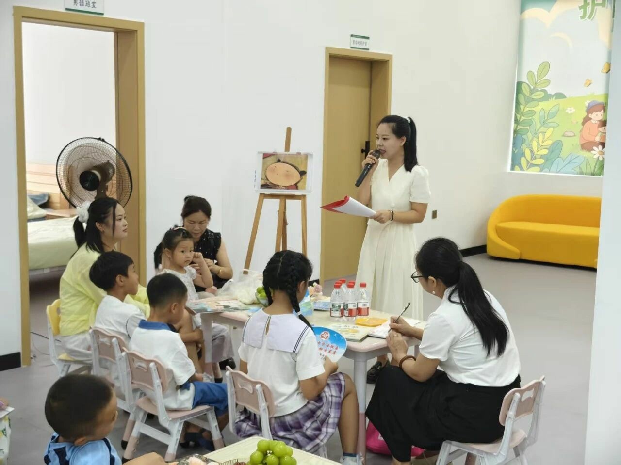 桔灯微光伴成长，书香漫卷润童心——碧江区妇联“小桔灯”亲子阅读主题活动点亮缤纷暑期