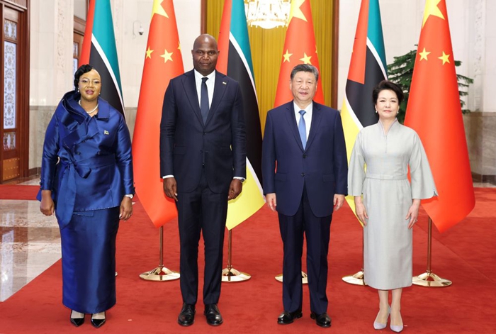 习近平同莫桑比克总统查波举行会谈